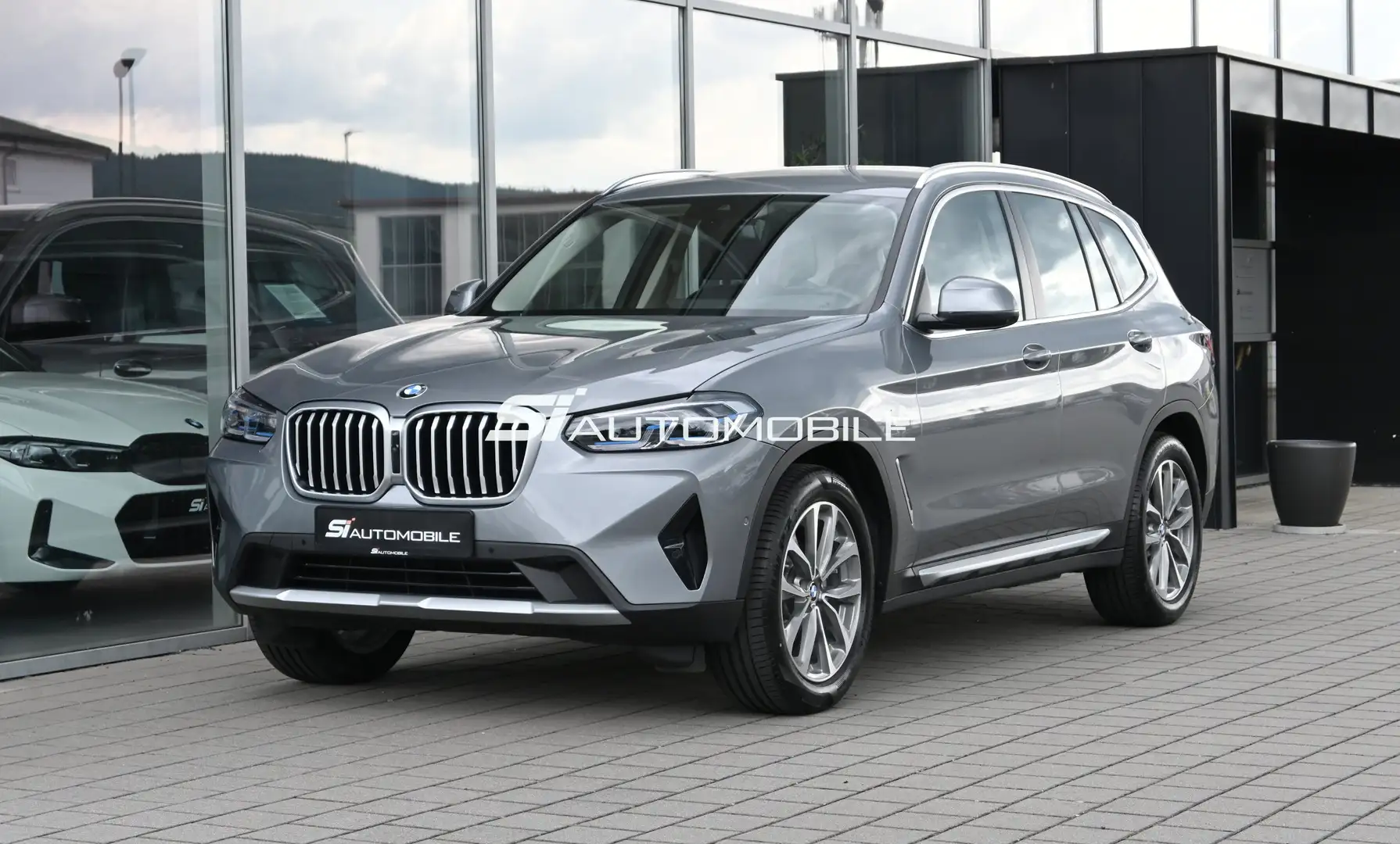 BMW X3 xDr.20d *AHK*HUD*MEMO*SITZKLIMA*STANDHEIZ.*360° Grau - 1