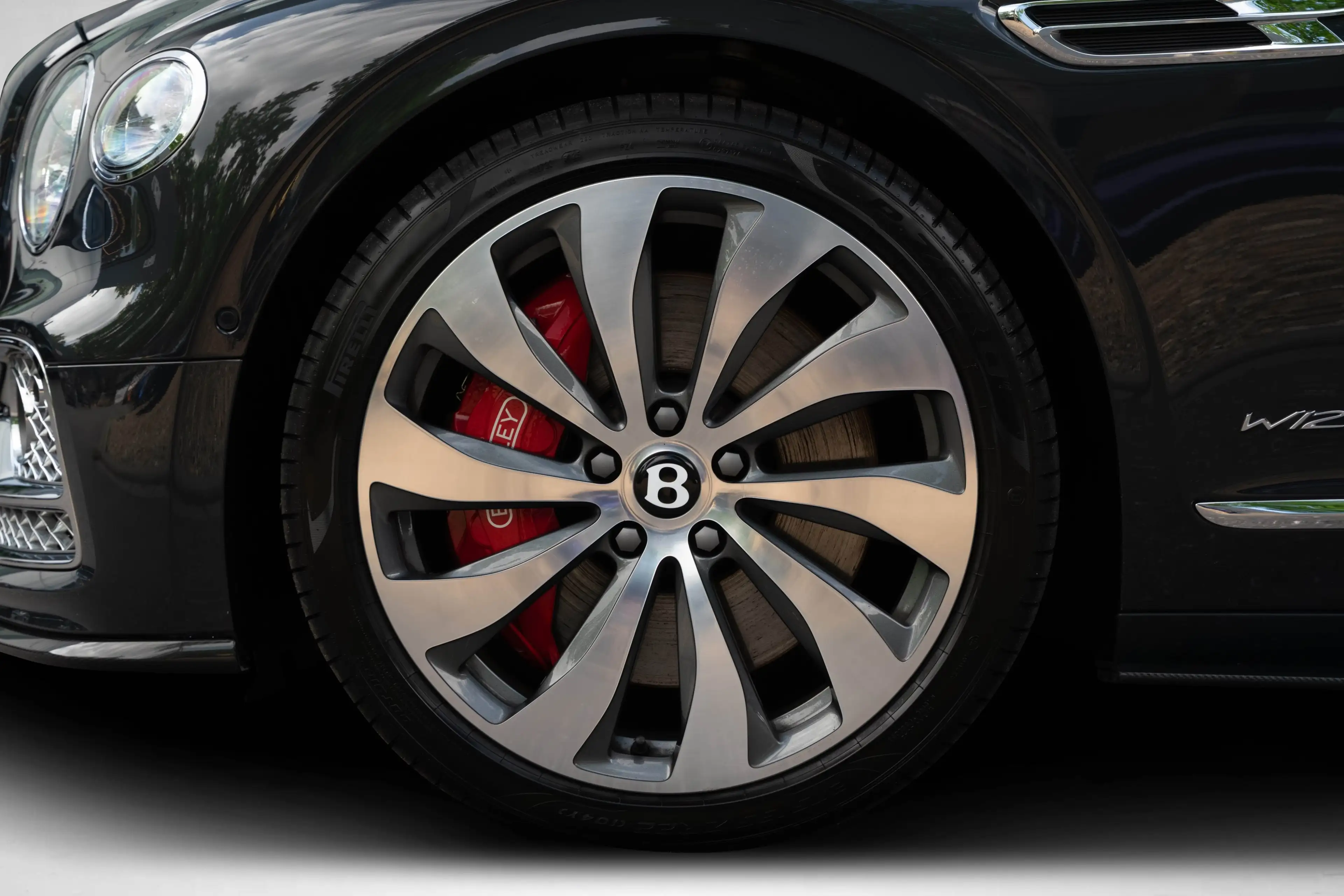 Bentley Flying Spur W12 First Edition — photo 14