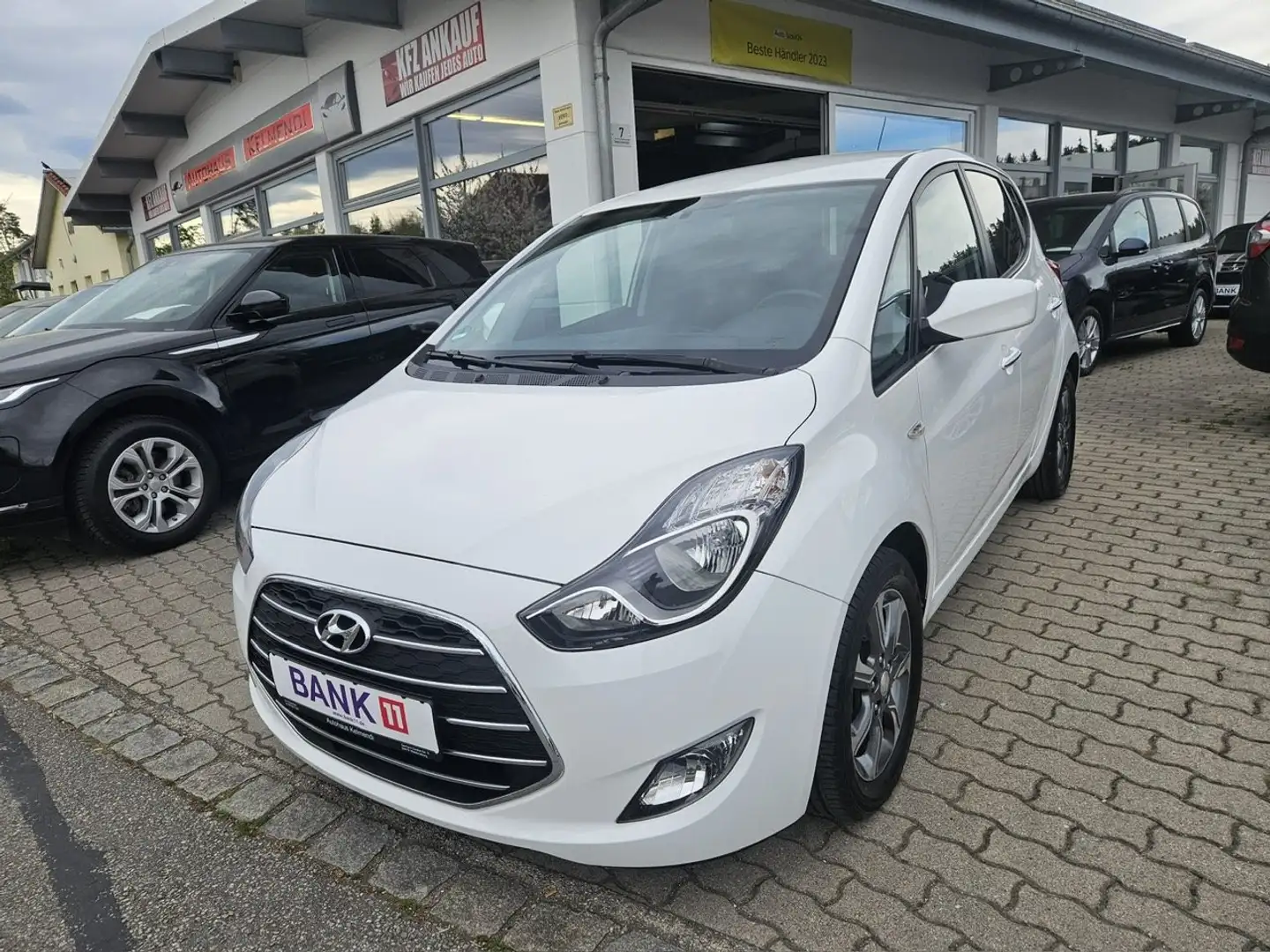 Hyundai iX20 blueOriginal 28000 KM1. Hand. 12 Monate Garantie Blanc - 2