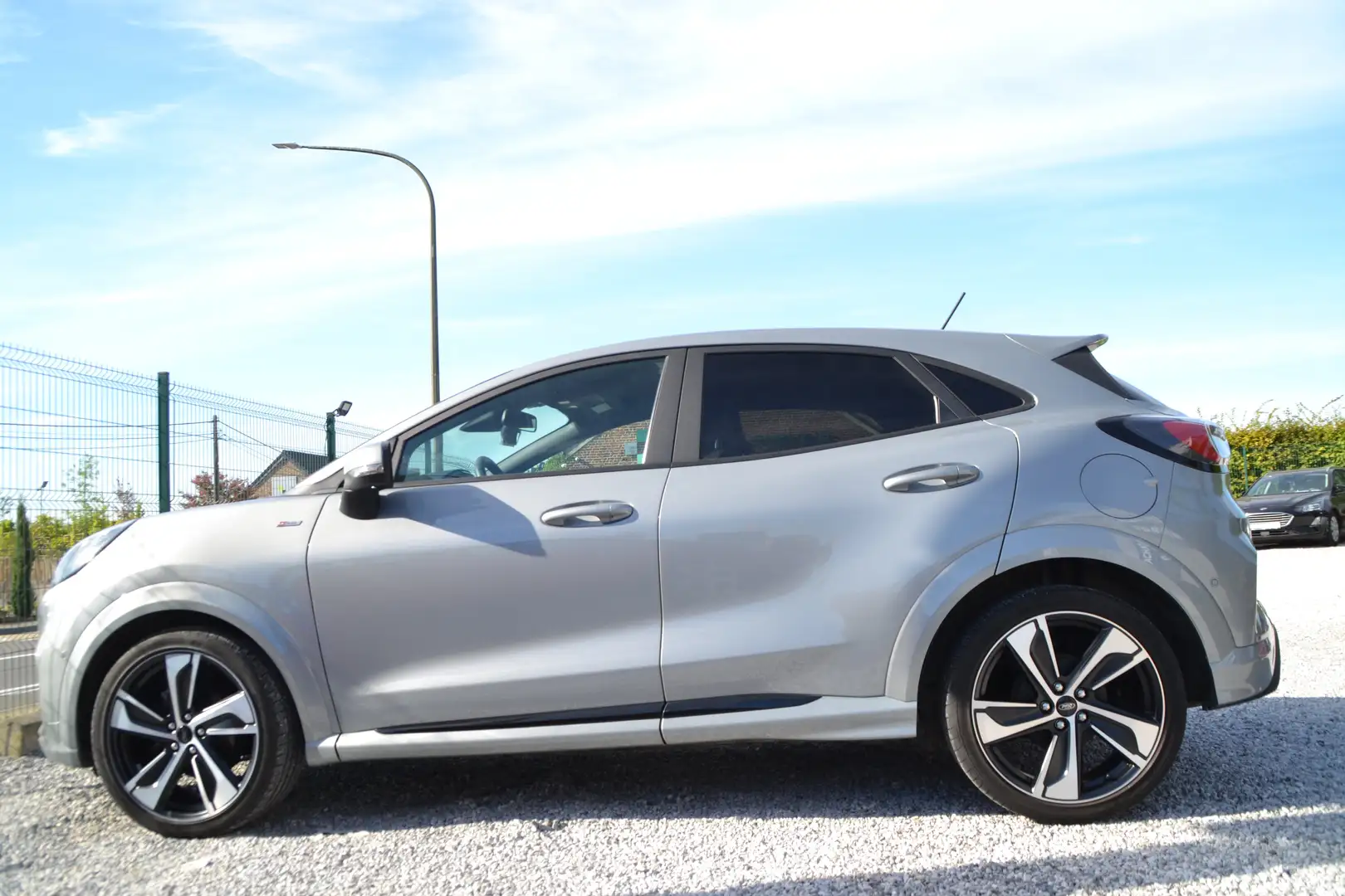 Ford Puma 🤩🔥NEW ARRIVAL🤩🔥Puma 1.5 TDCi ST-Line Grijs - 2