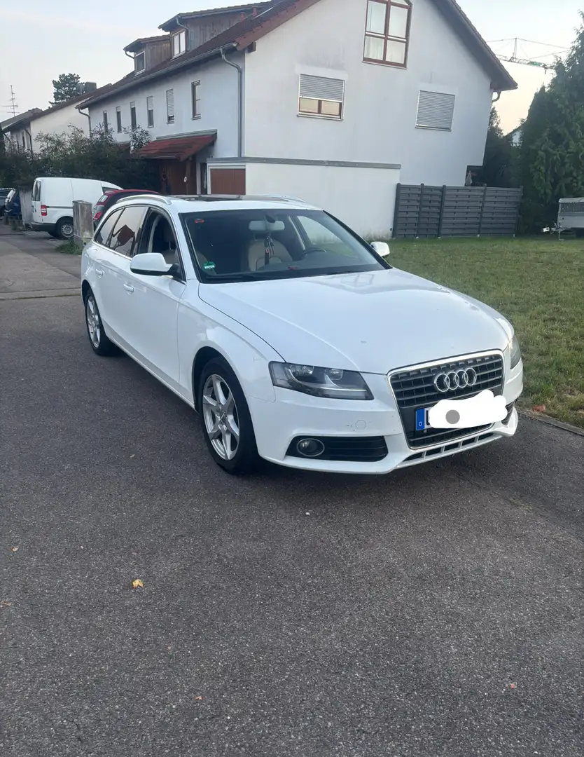 Audi A4 avant Weiß - 1