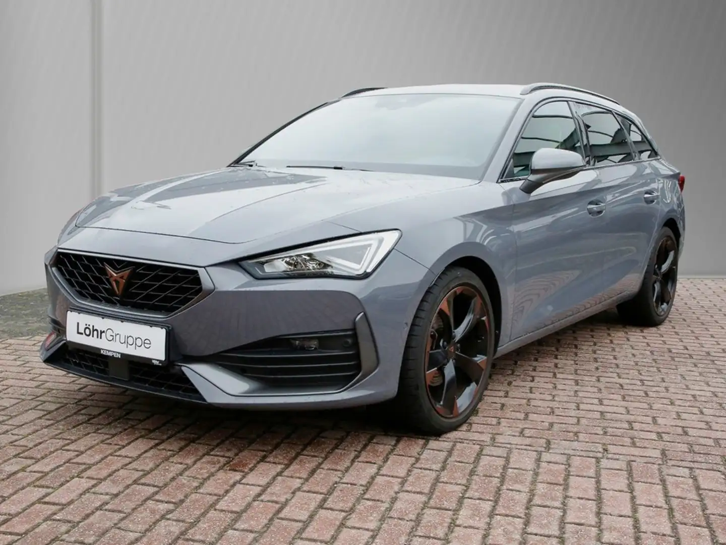 CUPRA Leon ST 1.5 eTSI DSG 18" AHK Navi+VC ACC LED RFK+PDC... Grau - 2