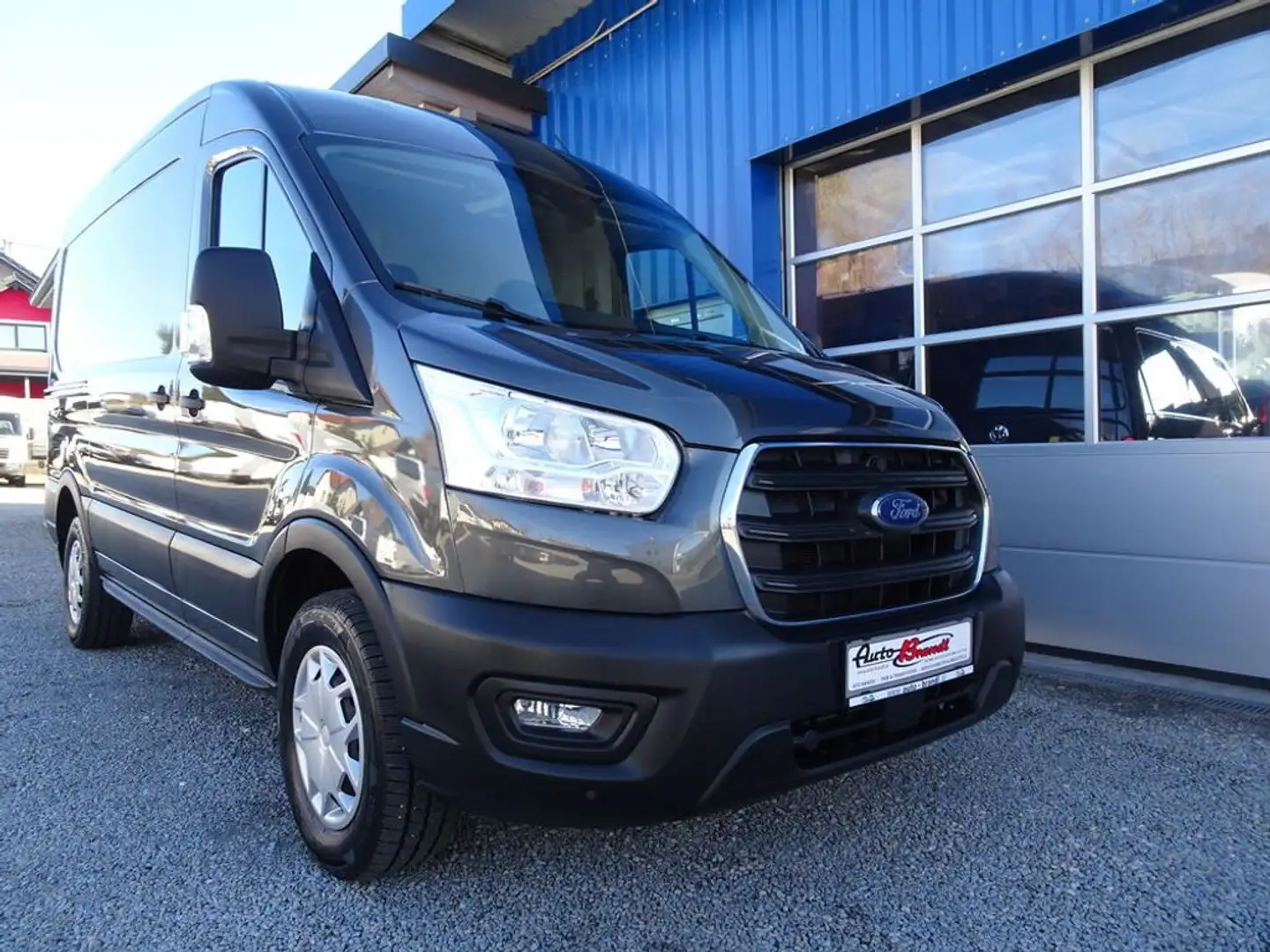 Ford Transit 350 Kasten L2H2 Trend / Anhängelast 3500KG Grau - 2