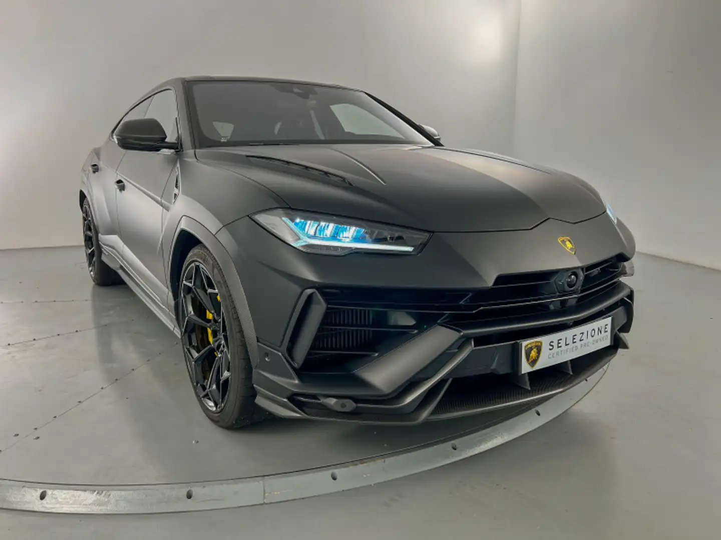 Lamborghini Urus 4.0 V8 666 ch BVA8 Performante Noir - 1