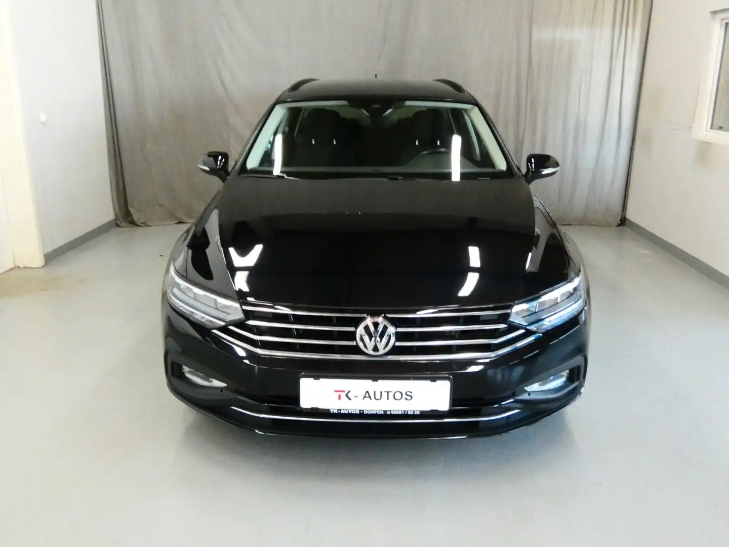 Volkswagen Passat Variant Passat Var. 2.0 TDI Busi,1.Hand,Navi,LED,ACC,AHK Schwarz - 2