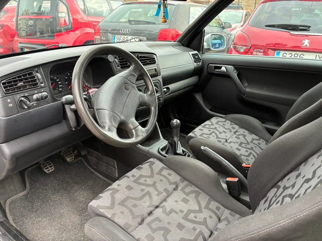 Volkswagen Golf Cabriolet 1.6, foto 9