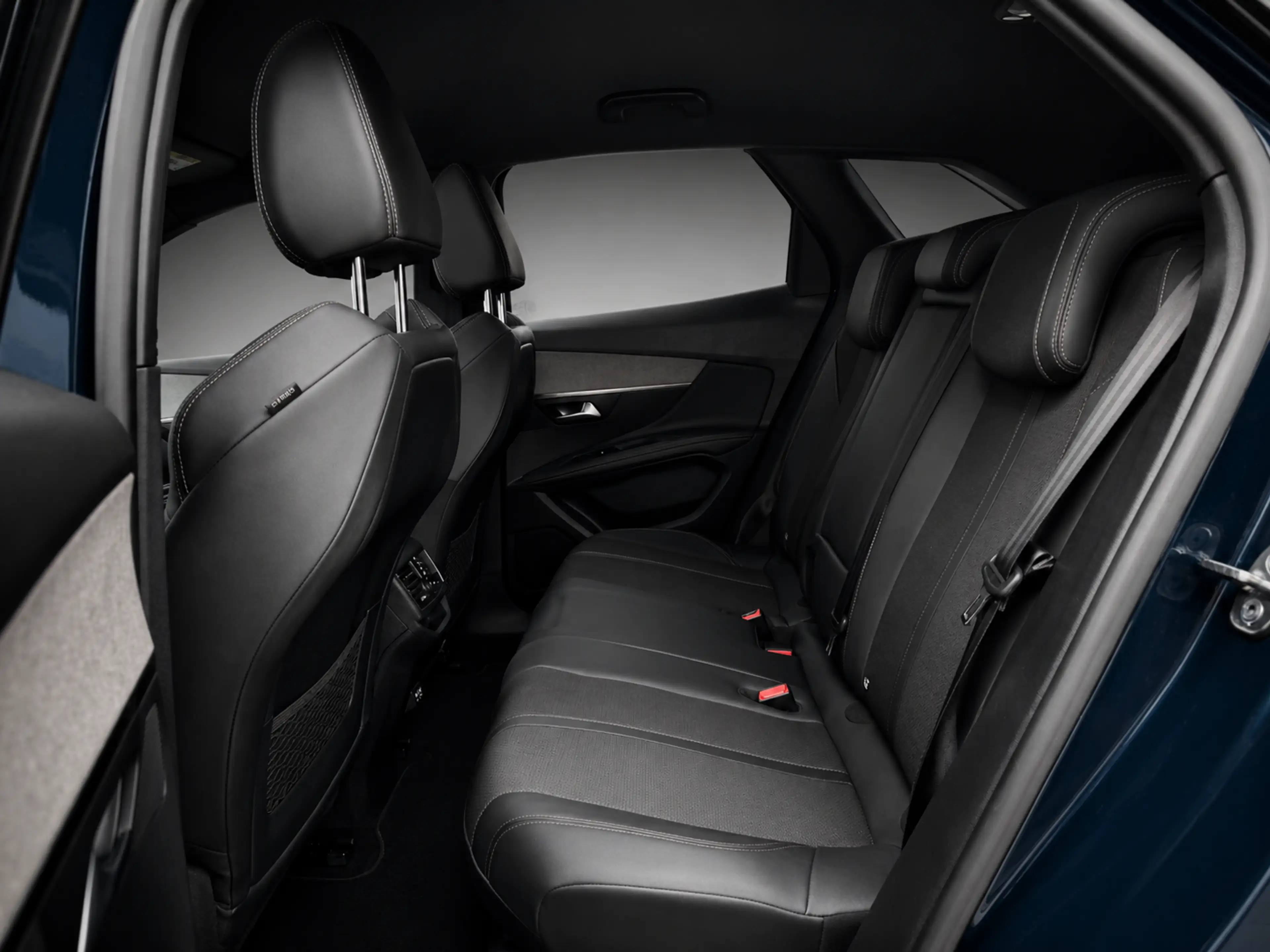Peugeot 3008 PureTech 130 EAT8 GT Aut. NP 49.290.- *-50% — photo 13