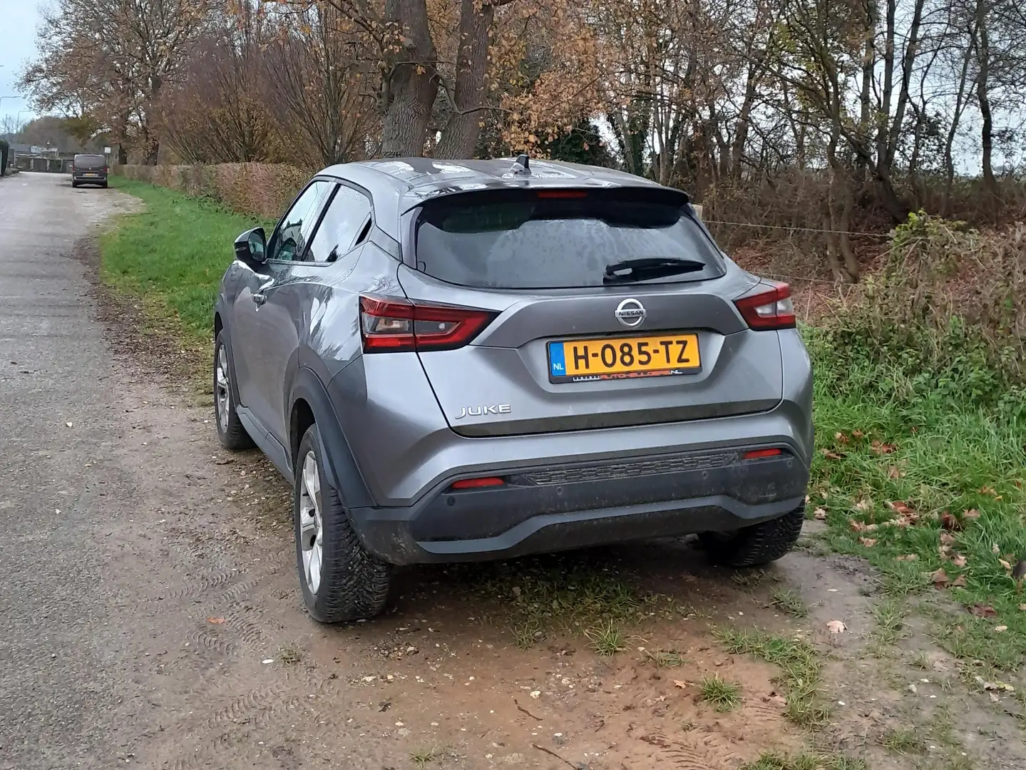 Nissan Juke Juke 1.0 DIG-T N-Connecta Grijs - 2