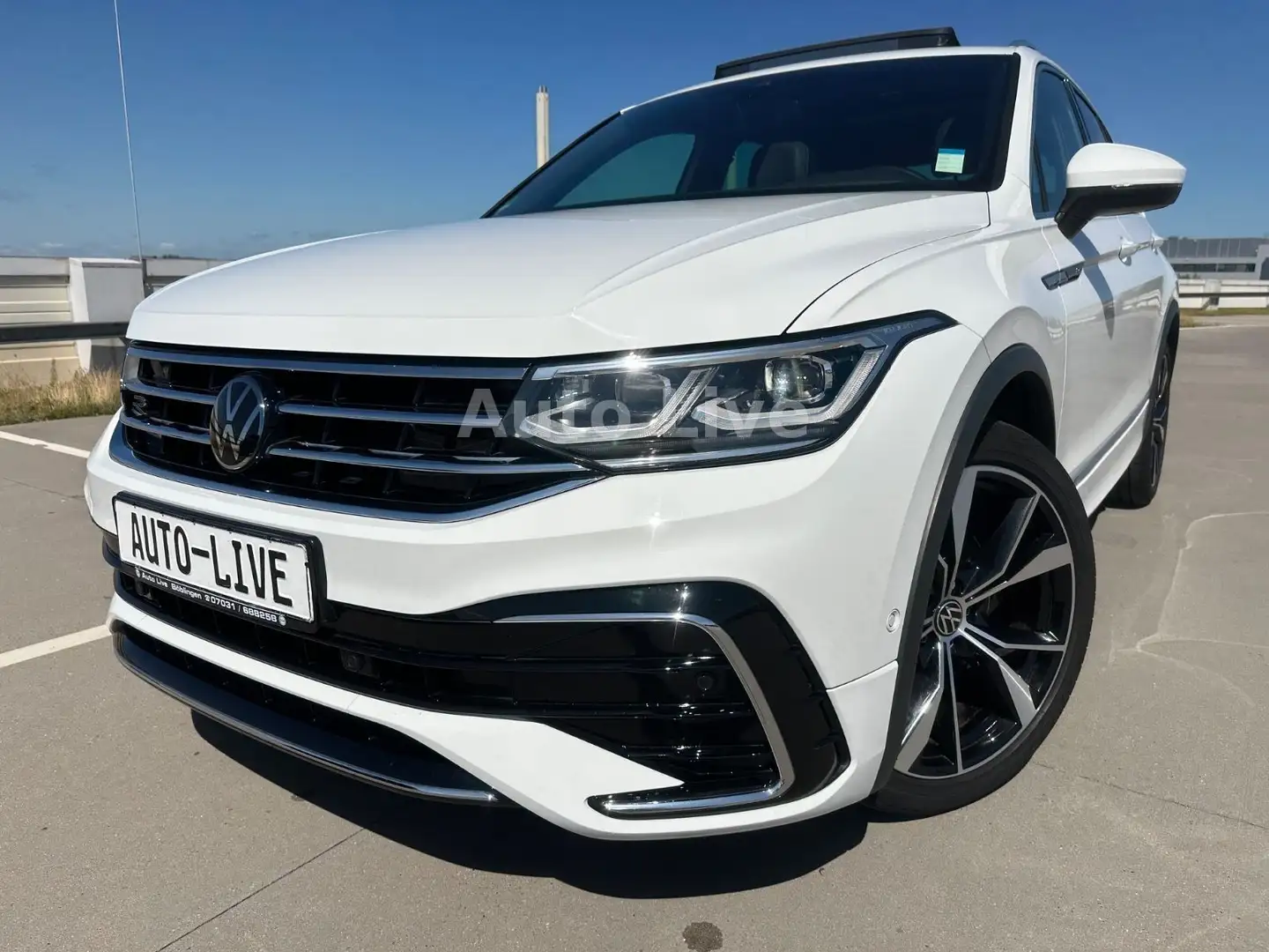 Volkswagen Tiguan 2.0 TDI*4M*DSG*R LINE*PANO*VIRTU*AHK*VOL! Weiß - 1