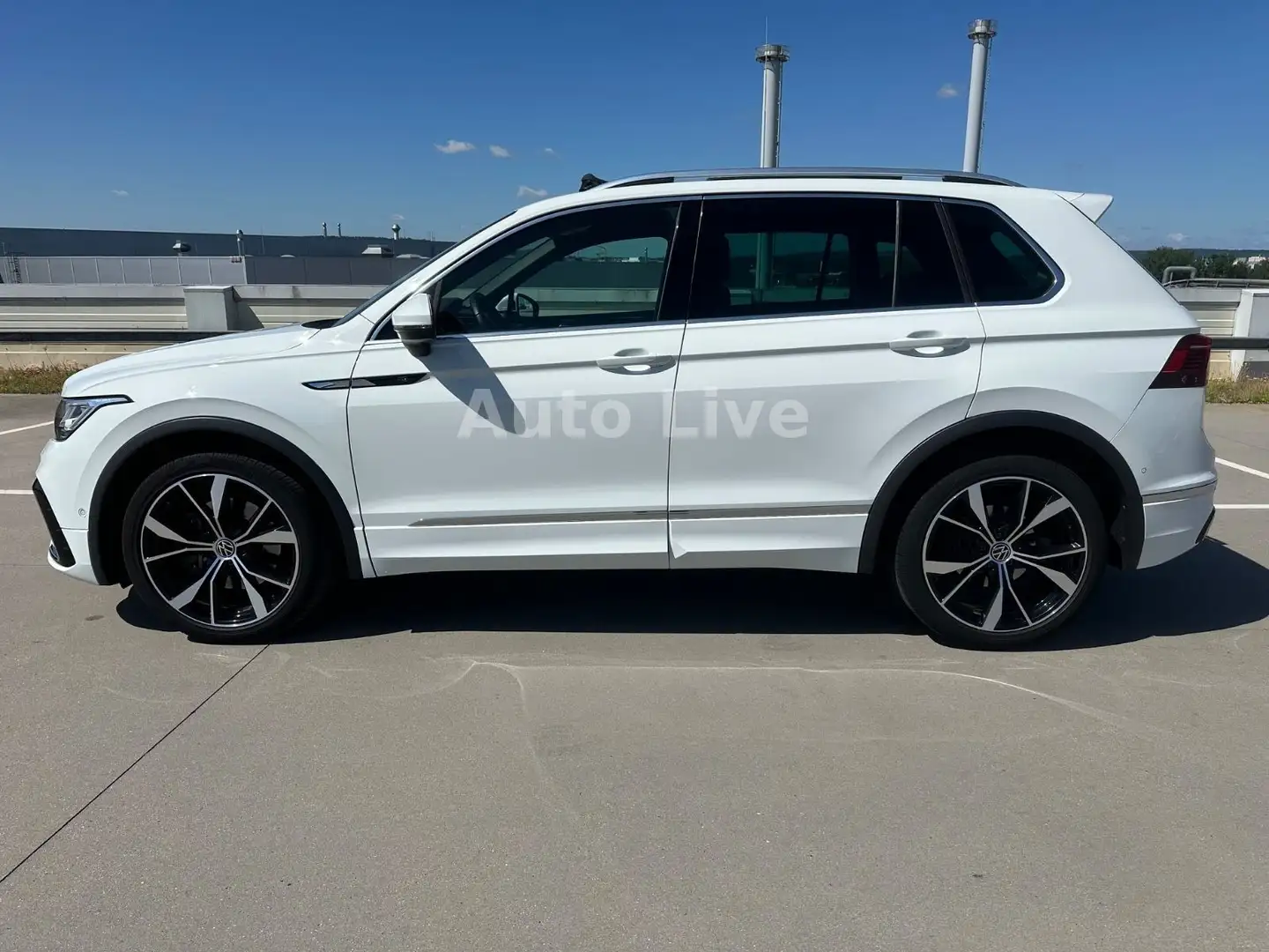 Volkswagen Tiguan 2.0 TDI*4M*DSG*R LINE*PANO*VIRTU*AHK*VOL! Weiß - 2