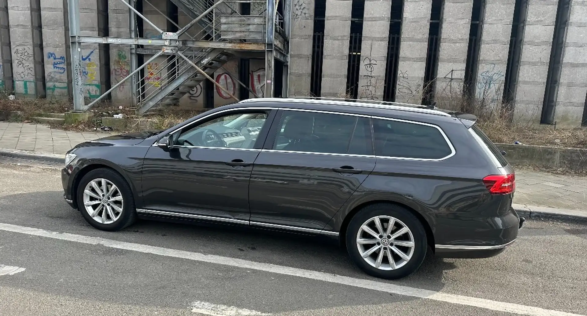 Volkswagen Passat Variant Passat SW 1.5 TSI ACT Comfortline OPF DSG (EU6.2) Gris - 2