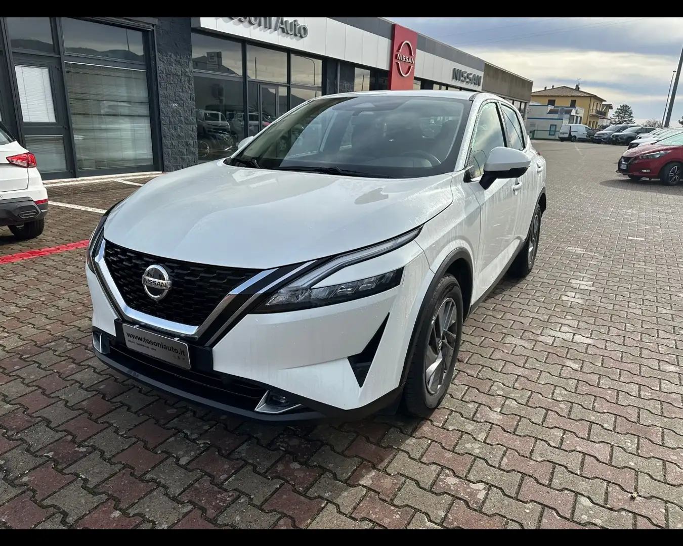 Nissan Qashqai 1.3 mhev Business 2wd 140cv Bianco - 1