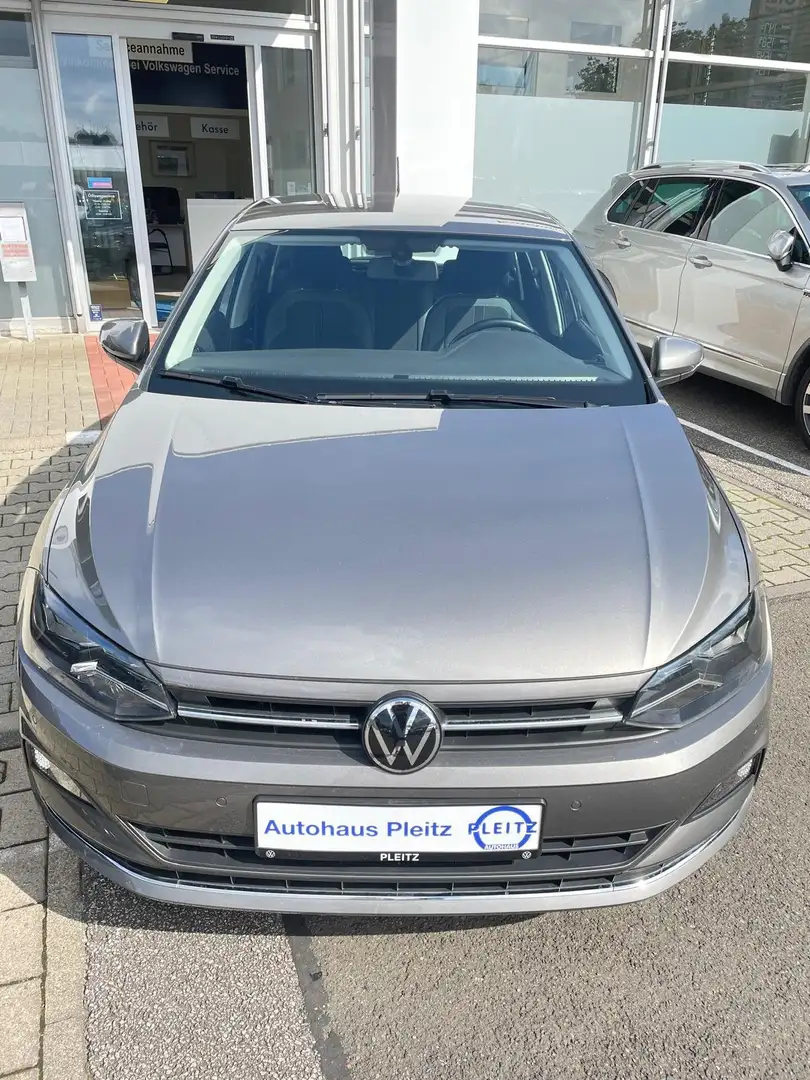 Volkswagen Polo 1.0 TSI Highline ACC SHZ PDC CarPlay Klima Gris - 2