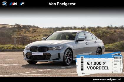 BMW 330 3 Serie Sedan 330e | M Sport | Vakantievoordeel 10