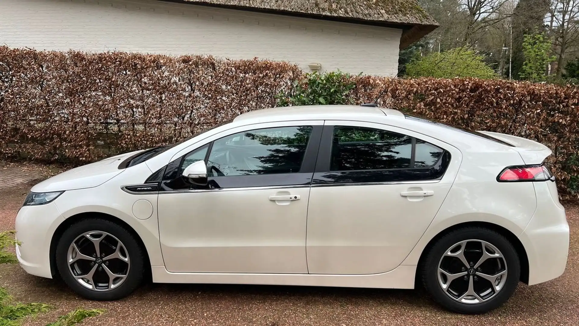 Opel Ampera plug in hybrid Blanc - 2