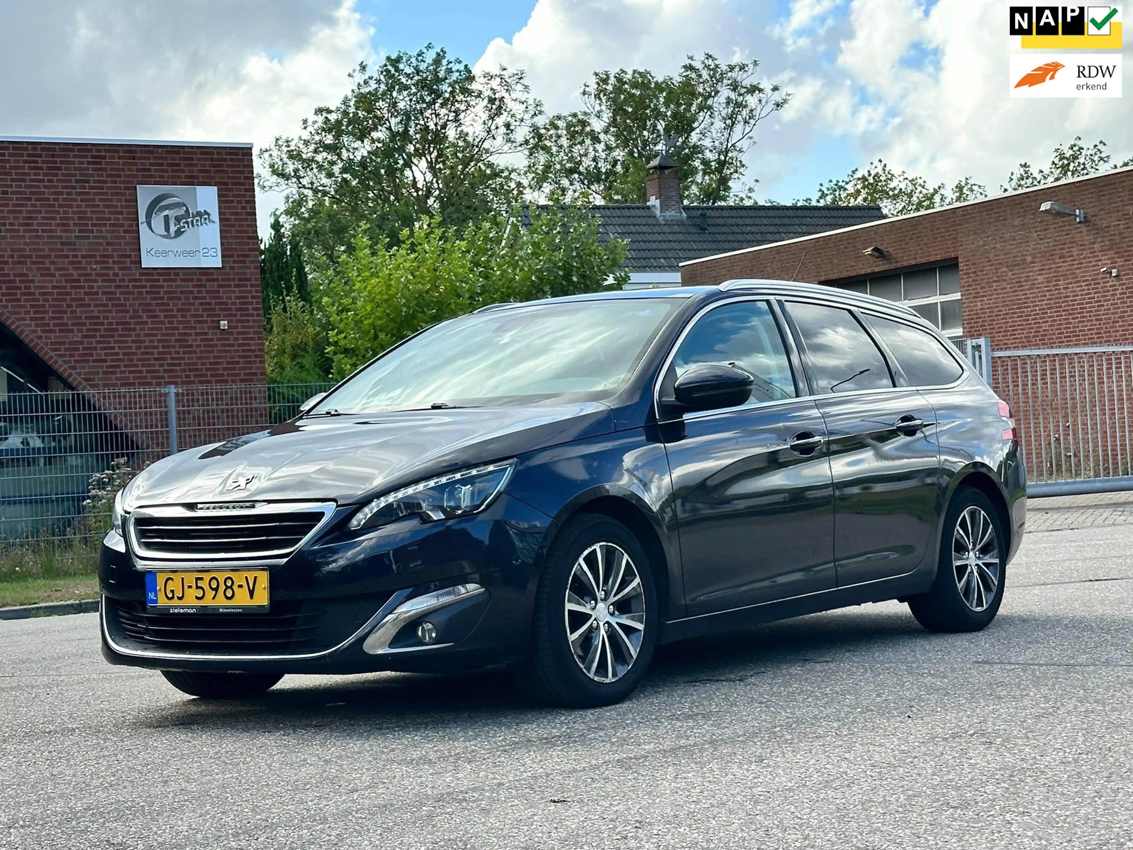 Peugeot 308 SW 1.2 e-THP Allure Automaat*Achteruit camera*Pano