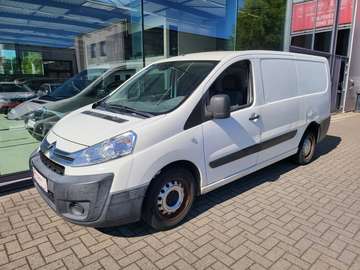 2.0D | 2014 | 198.818 km | CarPass | Radio | Airco