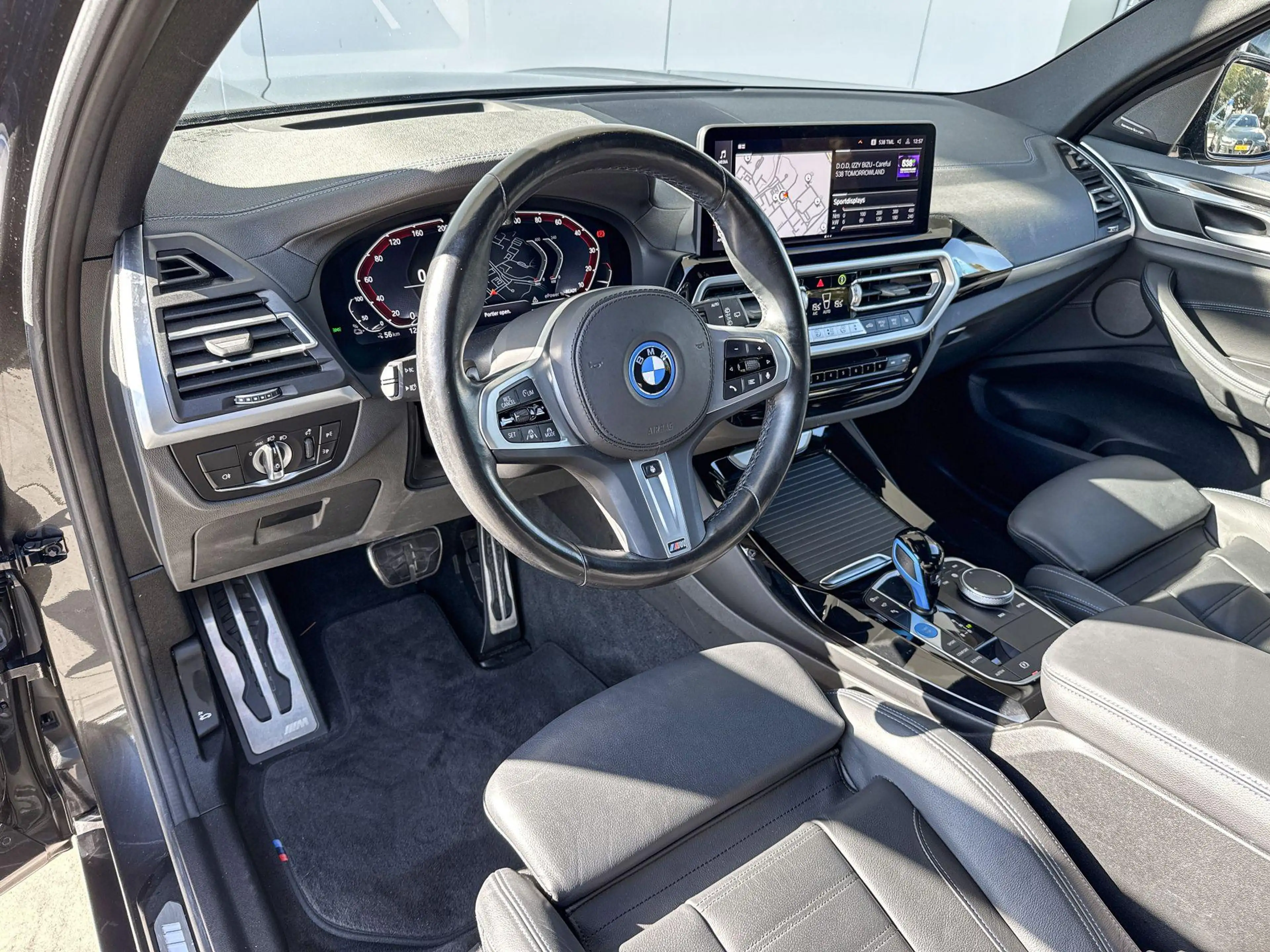 BMW iX3 High Executive / Shadow Line Pack / Driving Assist — photo 5