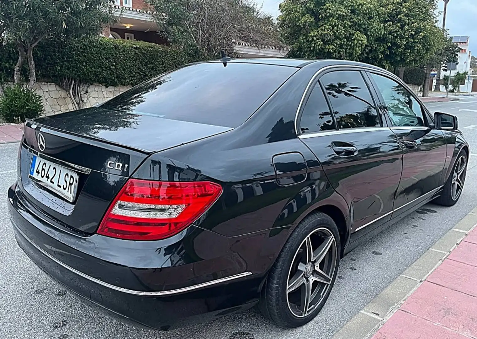 Mercedes-Benz C 250 250CDI BE Avantgarde Negro - 2