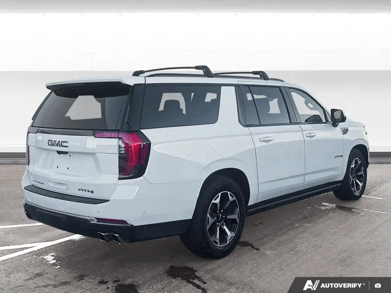 GMC Yukon снимка GMC Yukon