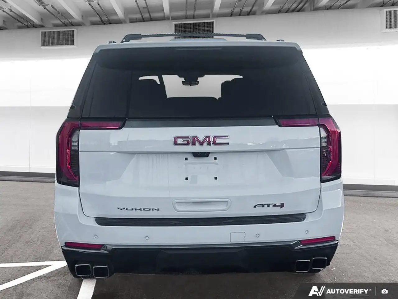 GMC Yukon снимка GMC Yukon