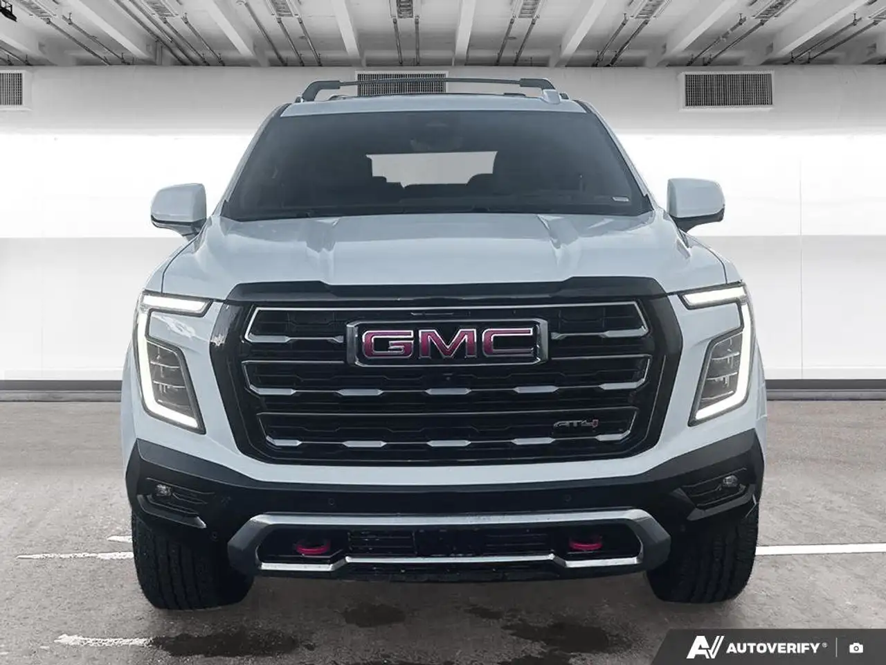 GMC Yukon снимка GMC Yukon