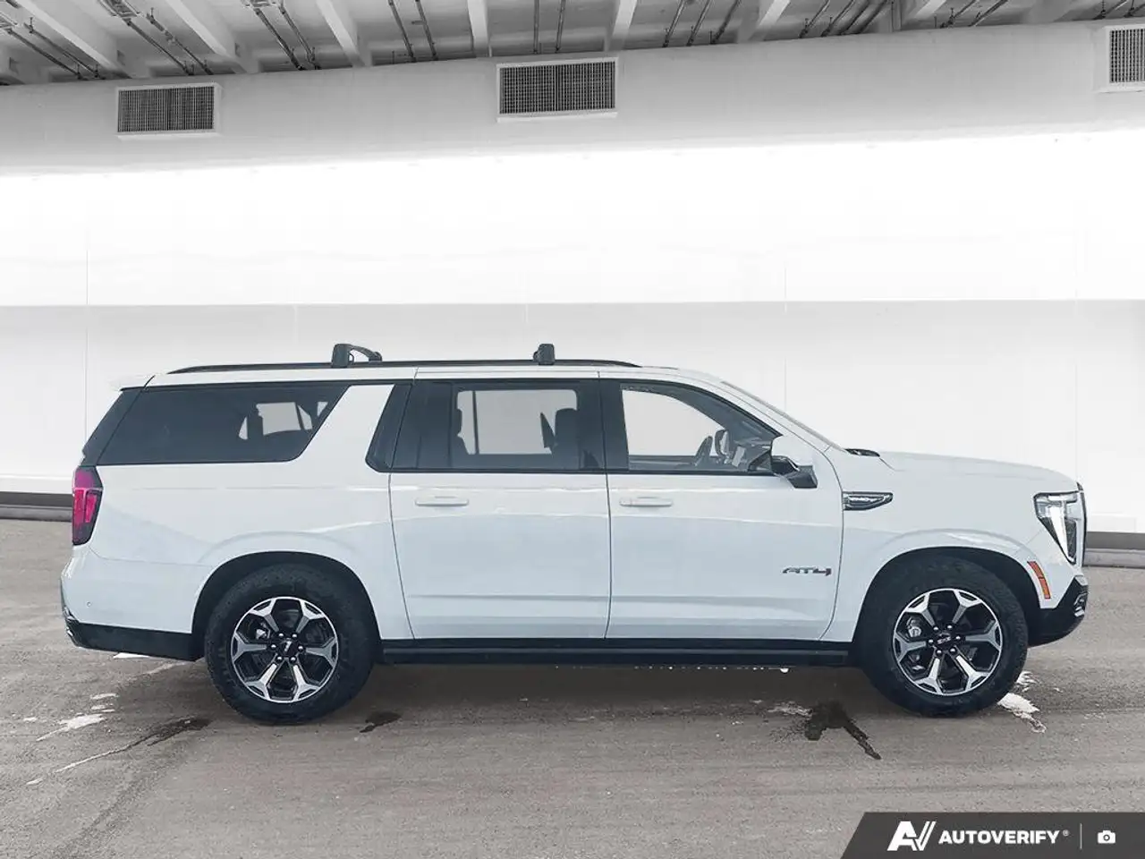 GMC Yukon снимка GMC Yukon