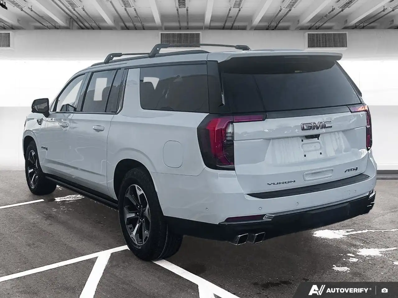 GMC Yukon снимка GMC Yukon