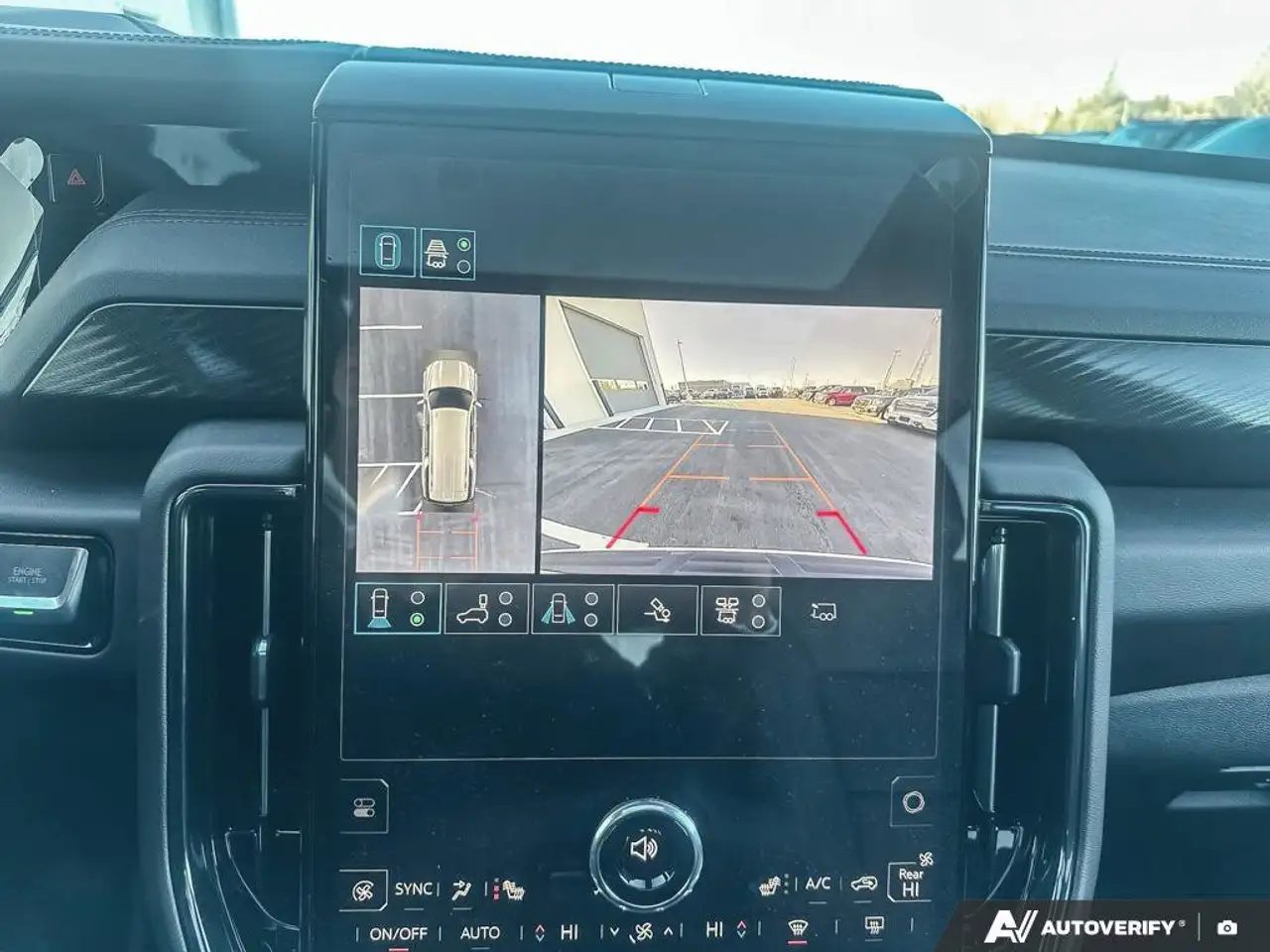 GMC Yukon снимка GMC Yukon