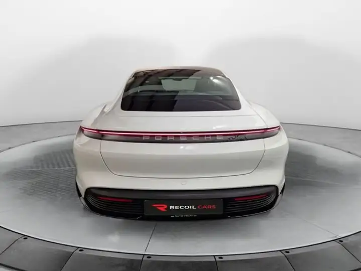 Porsche Taycan 4S 2022, foto 12