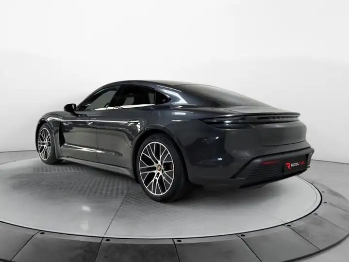 Porsche Taycan 4S 2022, foto 10