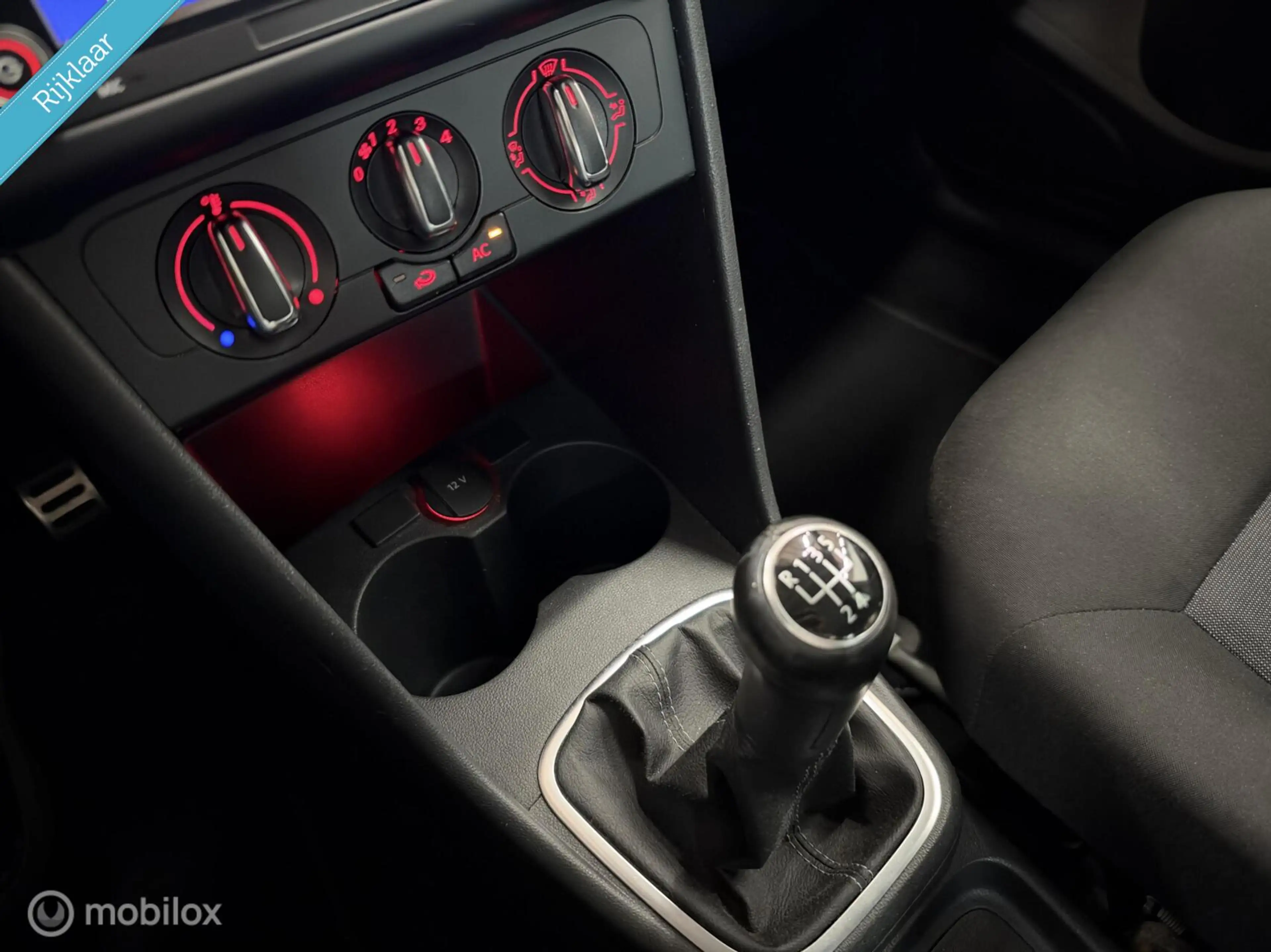 Volkswagen Polo 1.2 Style|Airco|CarPlay|Stoel vw|Getint glas| — photo 21