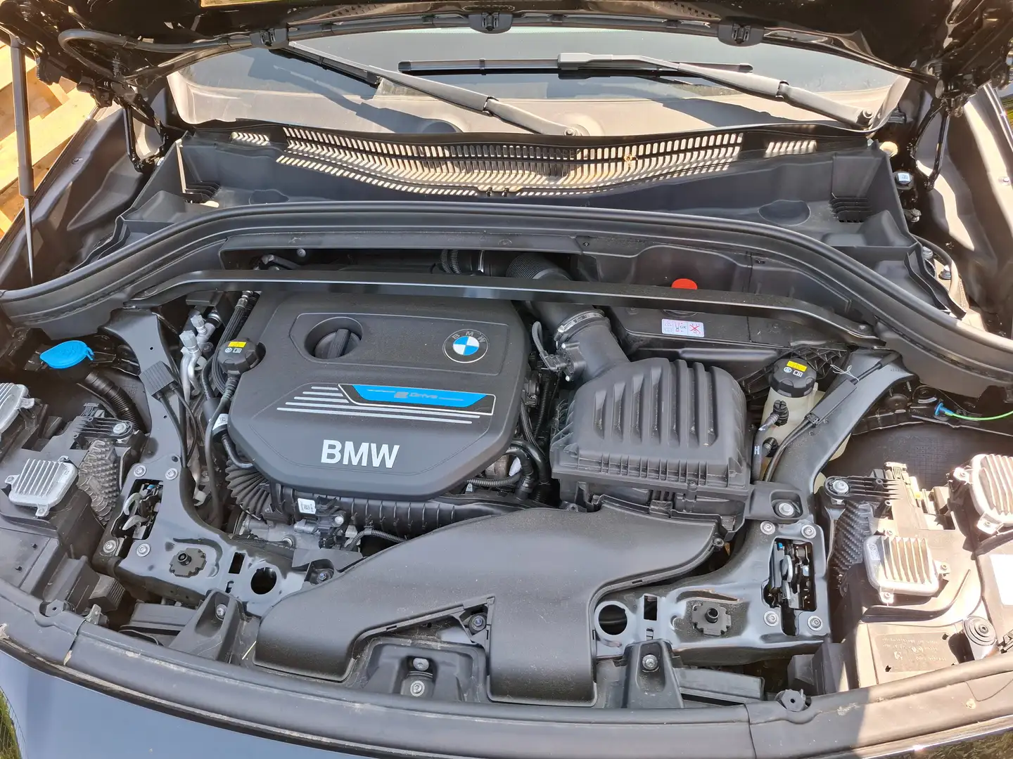 BMW X2 X2 xDrive25e Zwart - 2