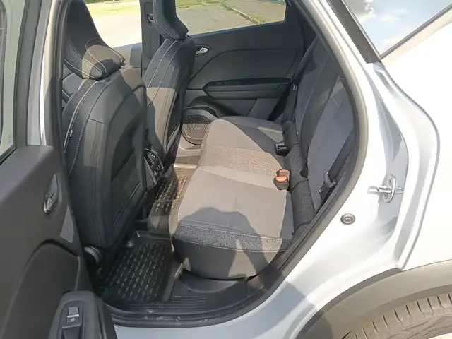 Renault Captur view 11