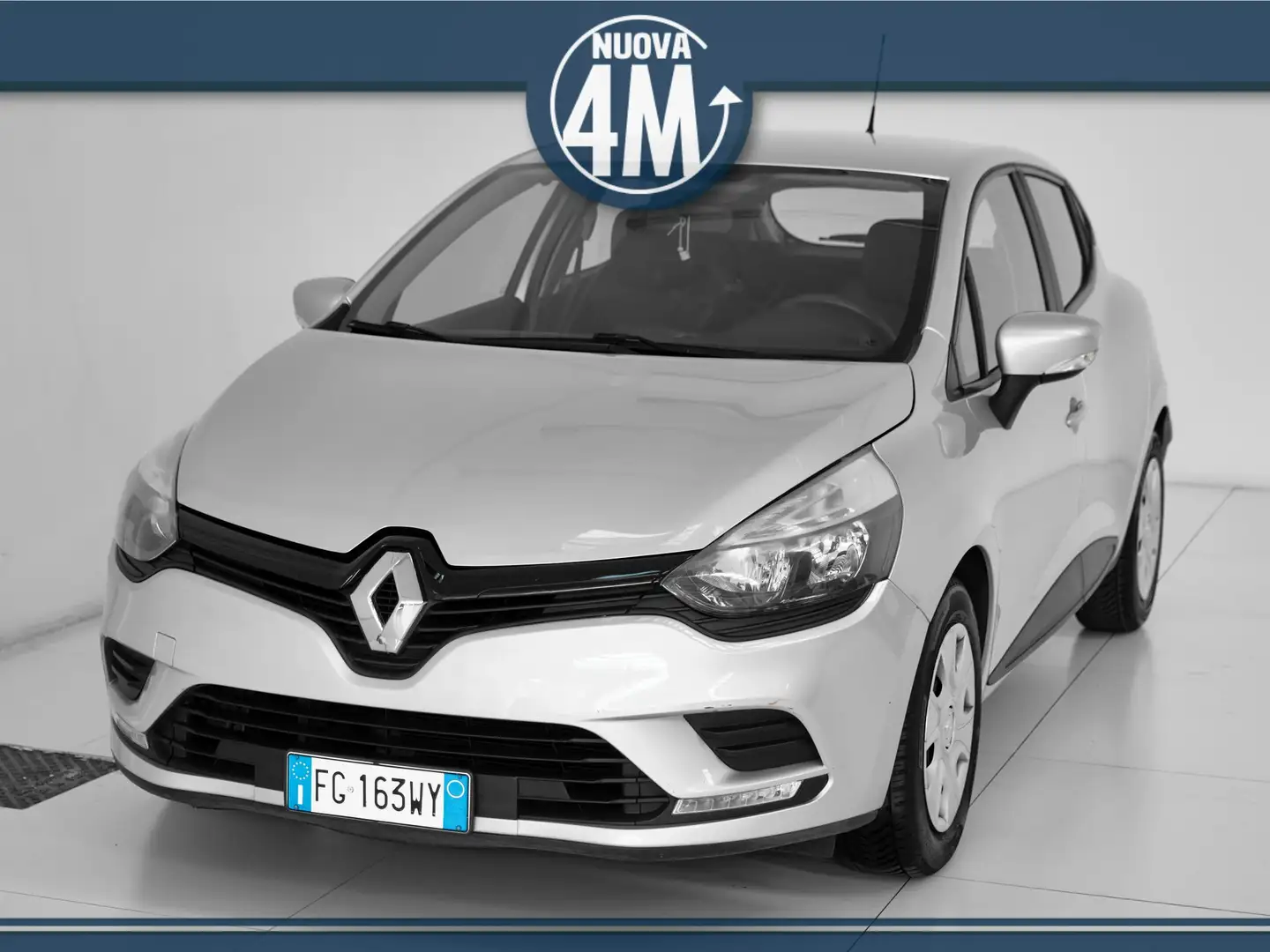 Renault Clio Clio IV 2017 1.2 16v Life 75cv Zilver - 1
