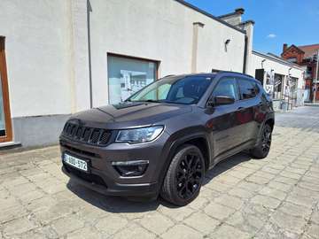 Compass 1.3 Turbo 4x2 Night Eagle
