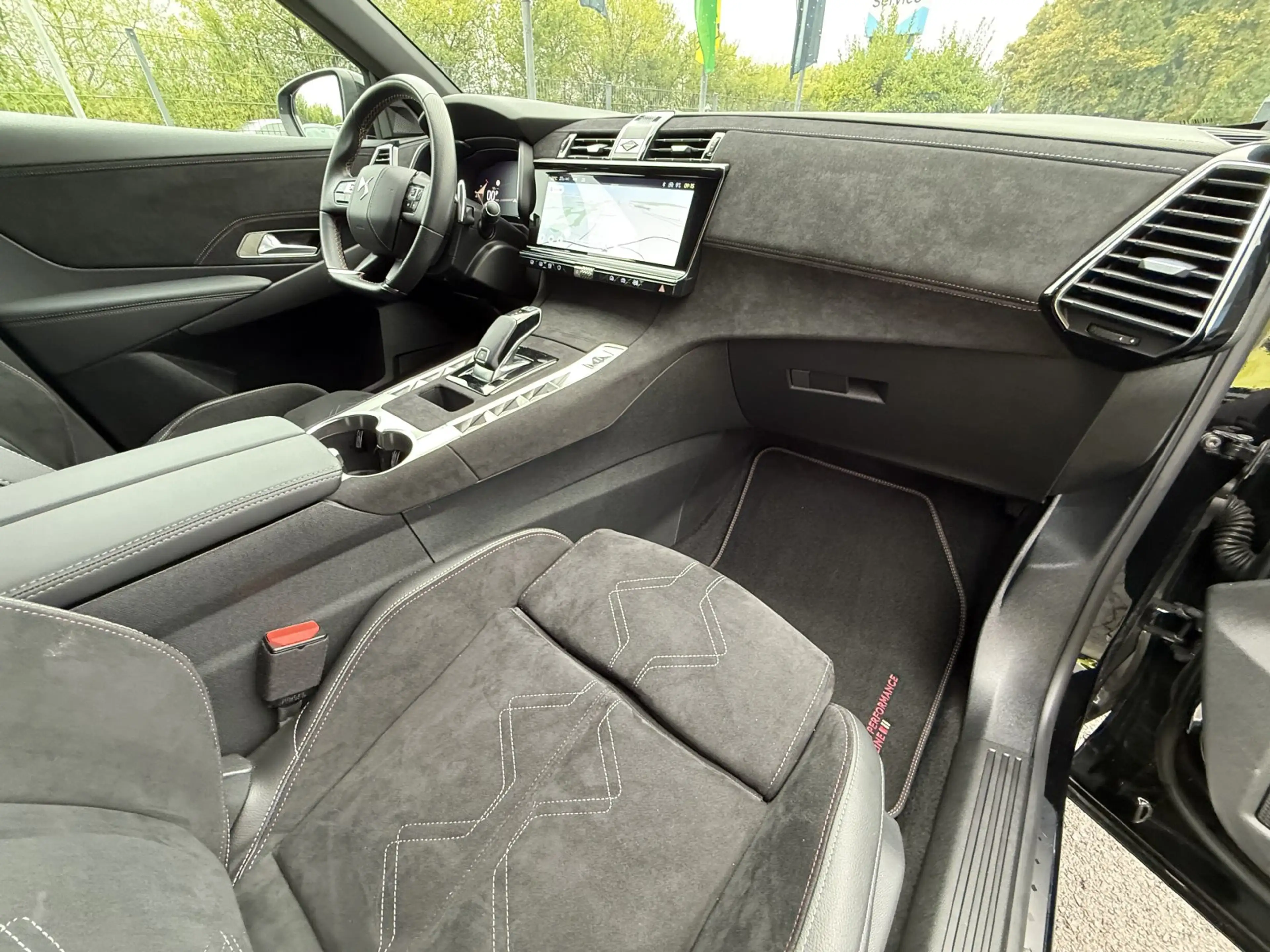 DS Automobiles DS 7 Crossback DS7 Crossback BlueHDi 130 Performance Line+ — photo 12