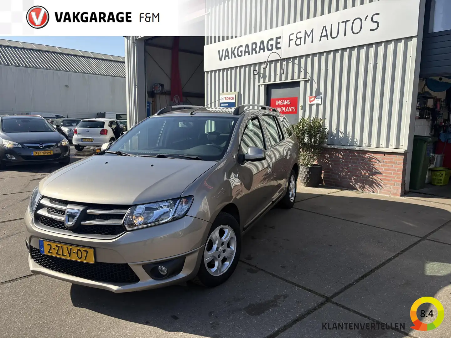 Dacia Logan MCV 0.9 TCe Prestige Bruin - 1