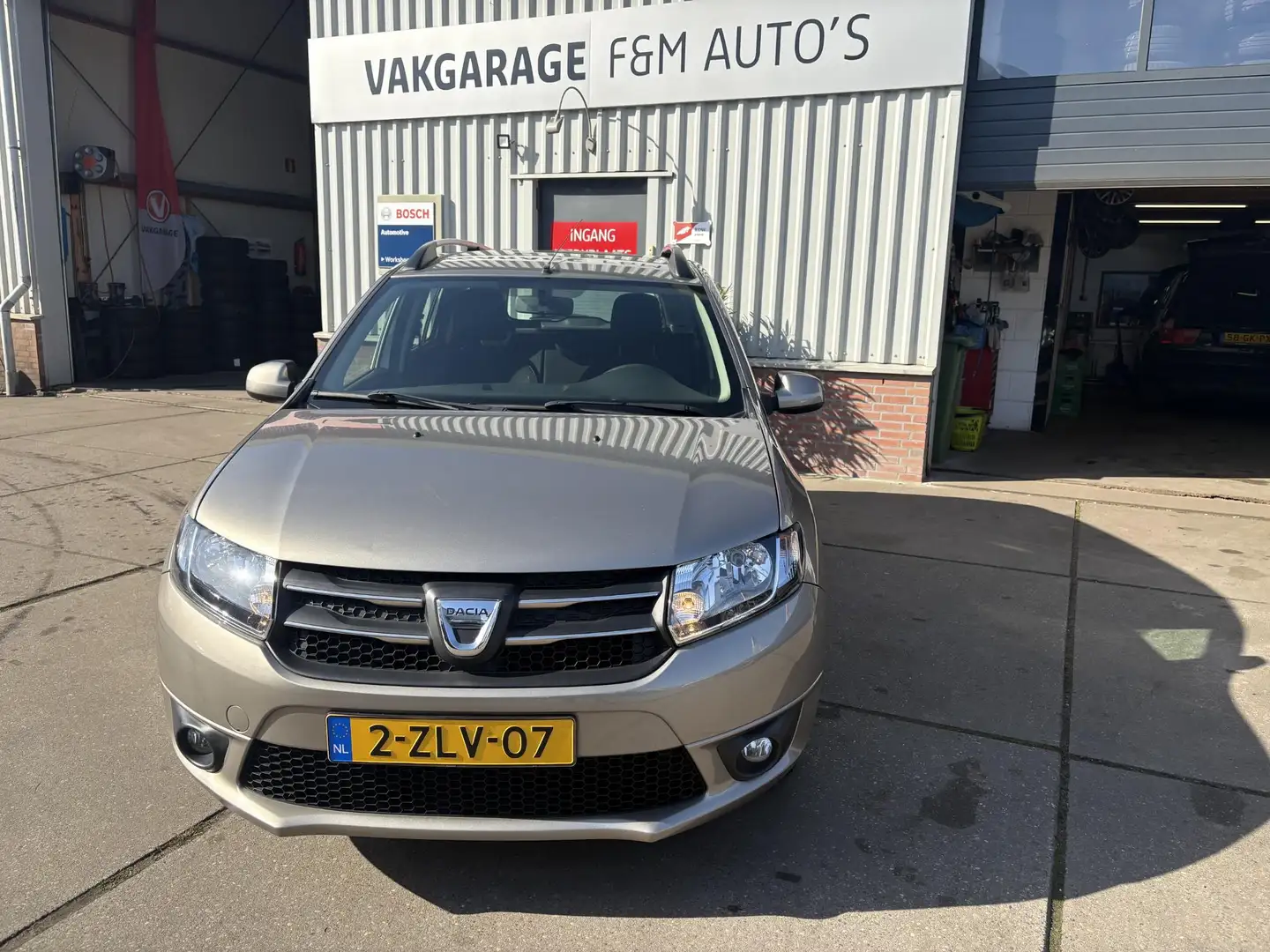 Dacia Logan MCV 0.9 TCe Prestige Bruin - 2