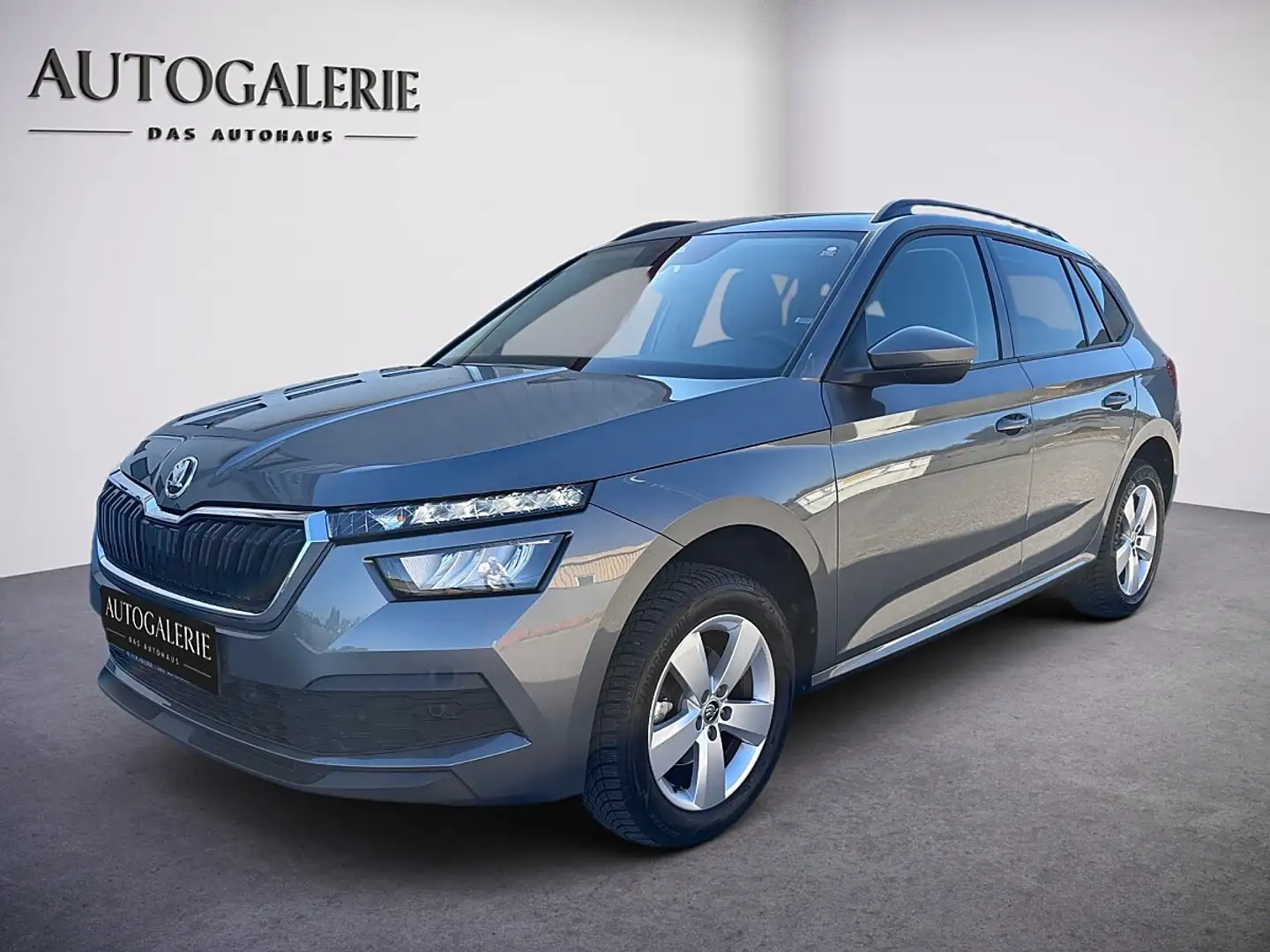 Skoda Kamiq 1,0 TSI SC Grau - 1