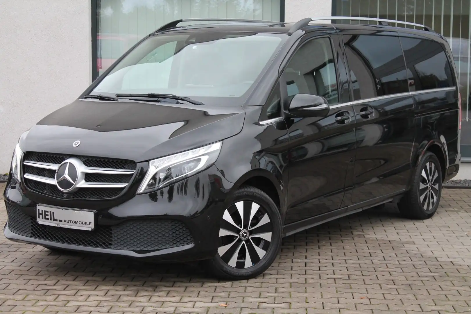 Mercedes-Benz V 220 AVANTGARDE EDITION lang*LED*AHK*STH*360°* Schwarz - 1