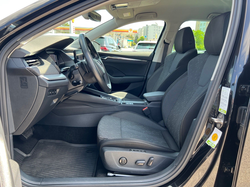 Skoda Octavia Combi 2,0 TDI 4x4 Style DSG | AHK — photo 13