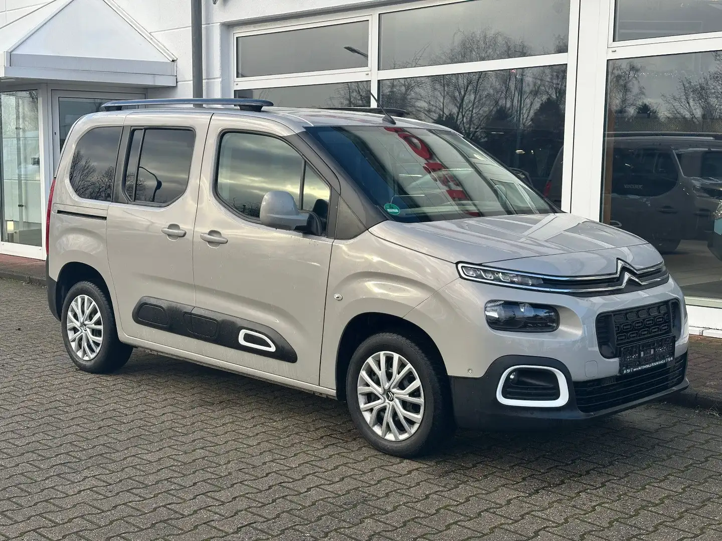 Citroen Berlingo M PT110 Feel | Navi - SH - RCam - TW Beige - 1