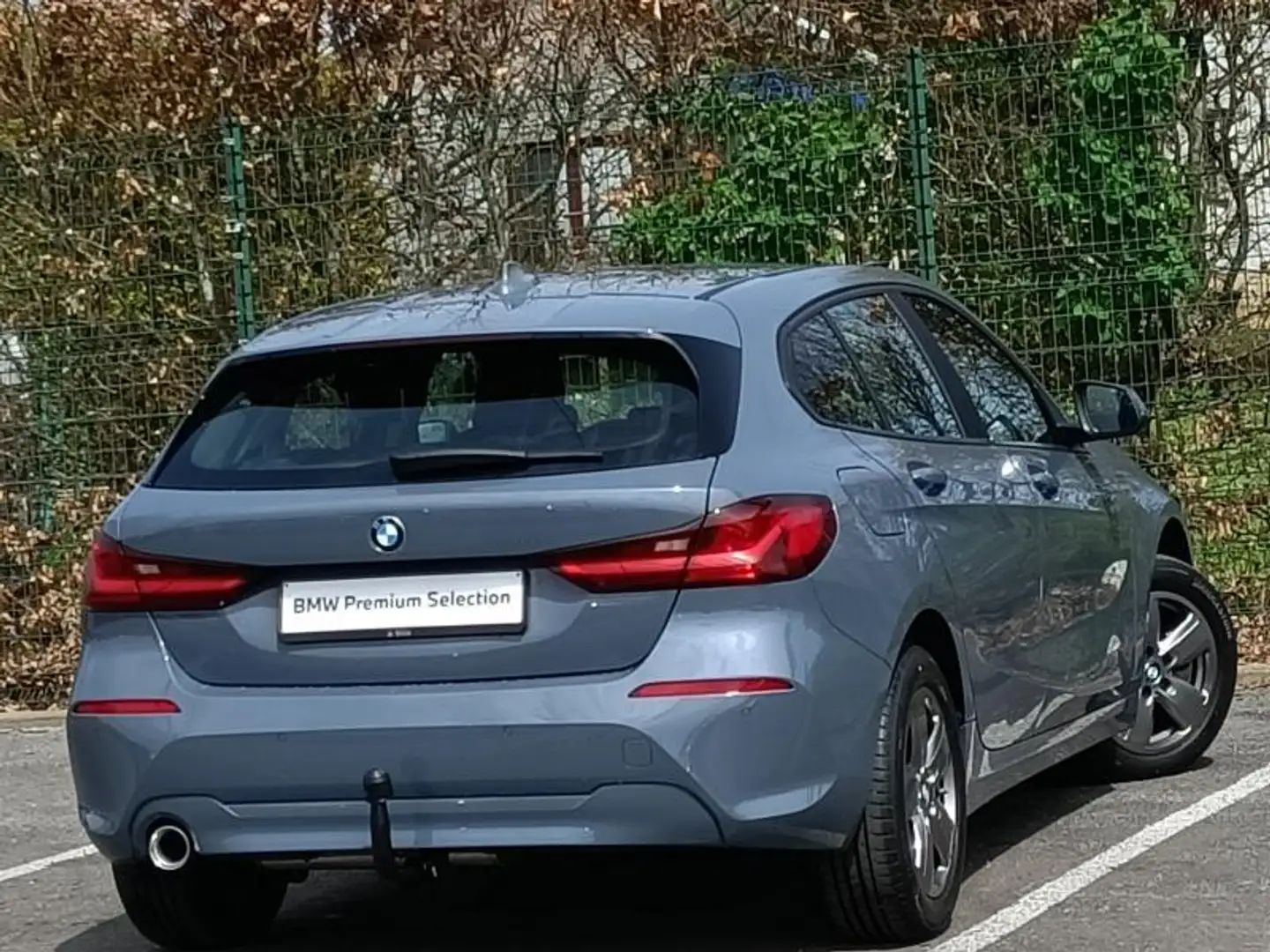 BMW 116 d Hatch Grey - 2