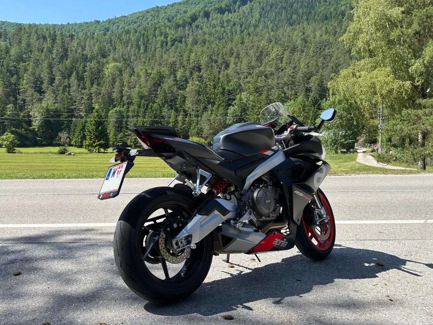 Aprilia RS 660 Schwarz - 2