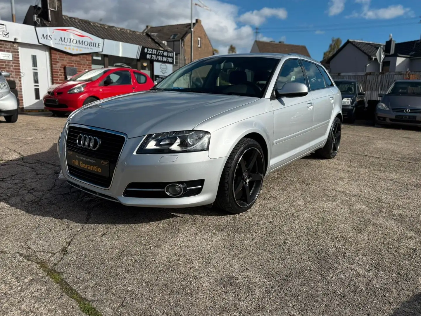 Audi A3 Sportback 1.4 TFSI Attraction*GARANTIE*TÜV/NE Stříbrná - 1