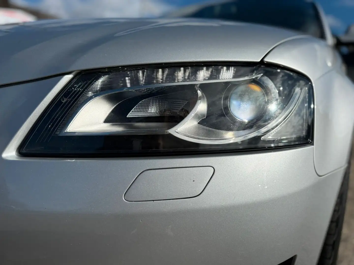 Audi A3 Sportback 1.4 TFSI Attraction*GARANTIE*TÜV/NE Stříbrná - 2