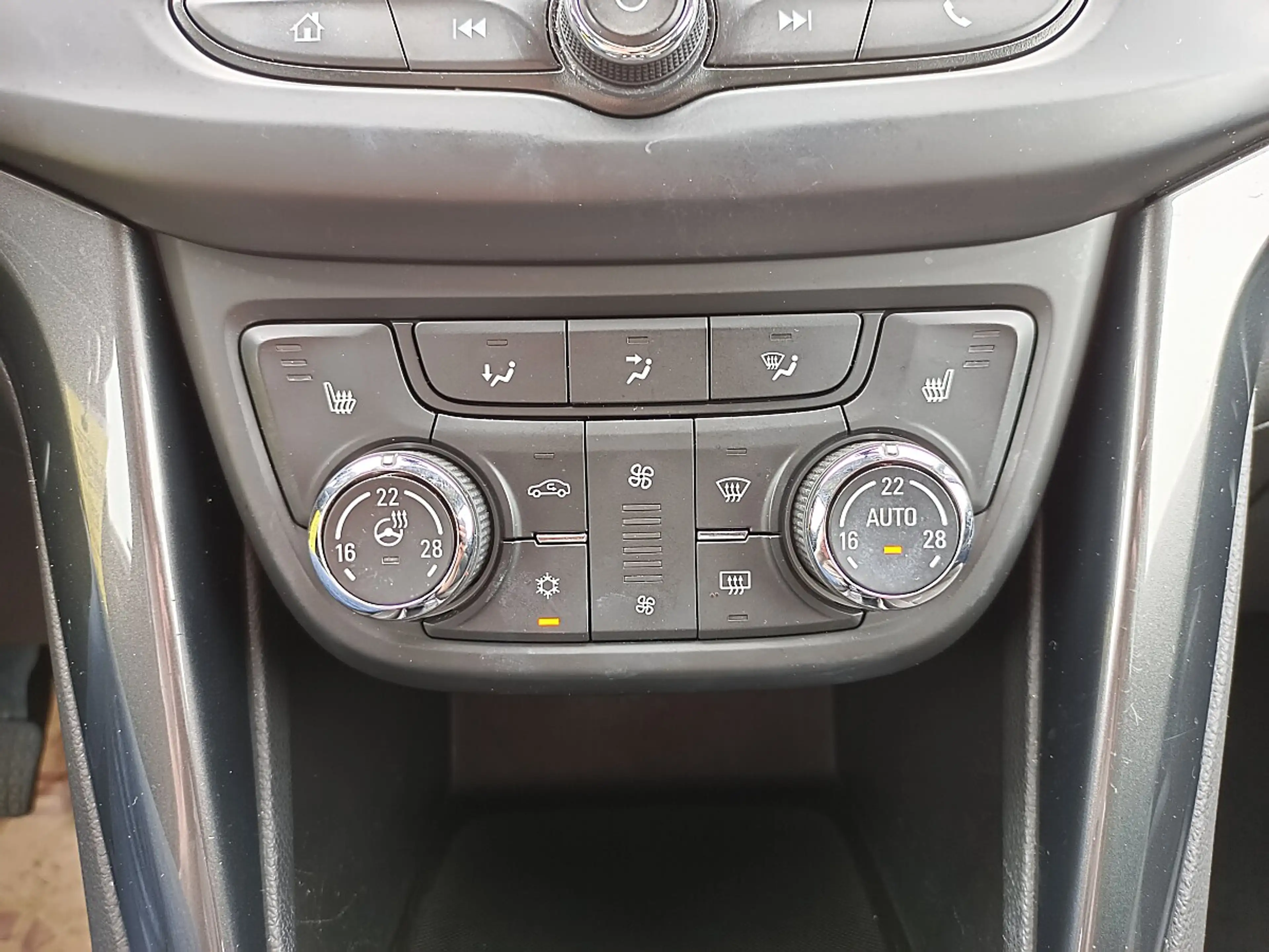 Opel Zafira 1,4 Turbo ECOTEC Innovation Start/Stop *7-Sitze... — photo 12