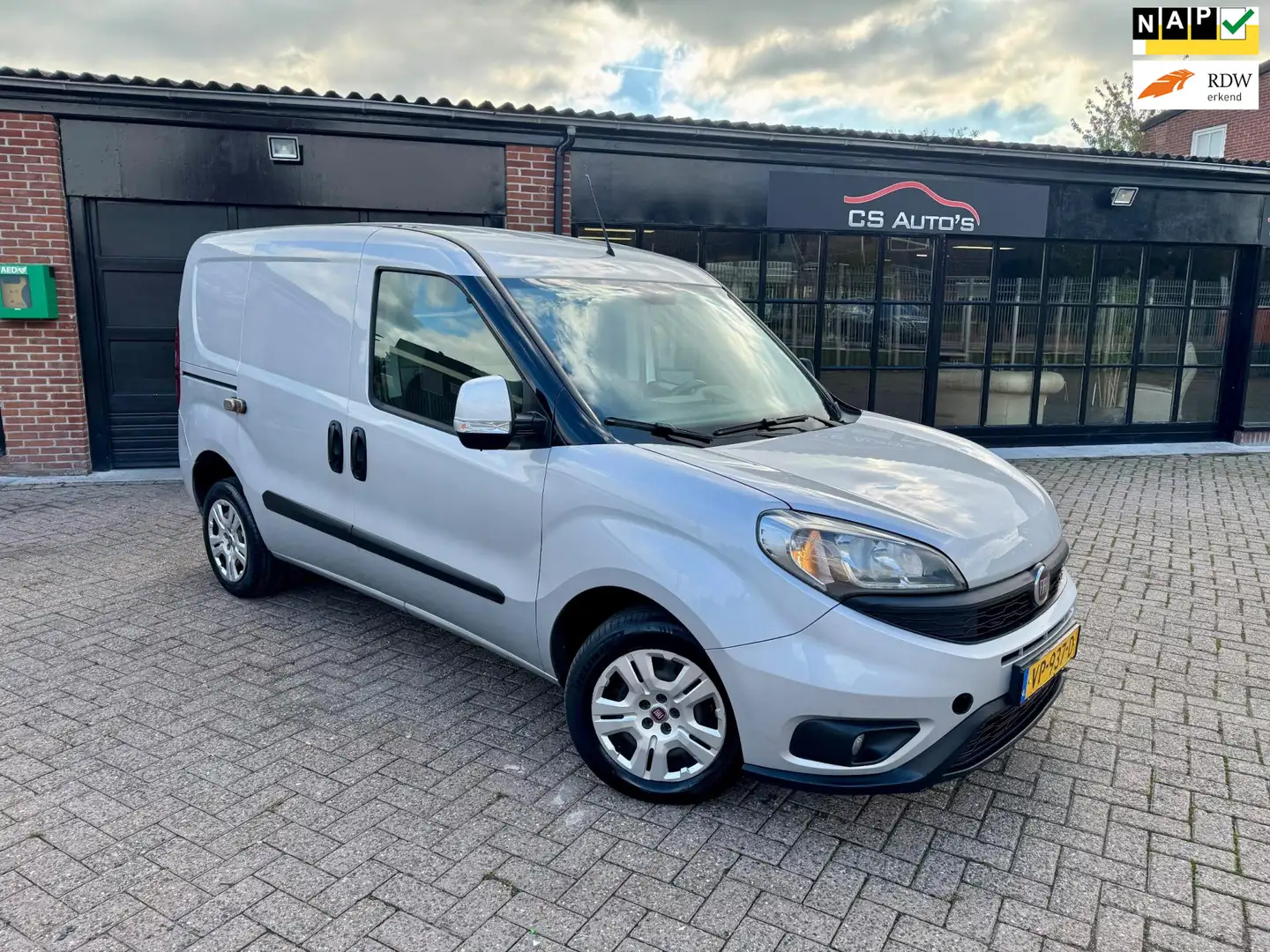 Fiat Doblo Cargo 1.6 MJ |105pk|airco|cruis.control|afl.gratis Gris - 1