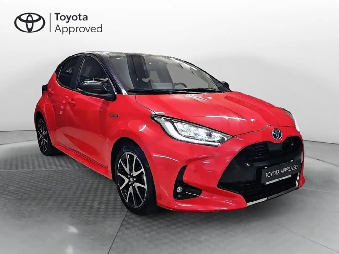 Toyota Yaris Yaris 1.5h Premiere Rot - 1